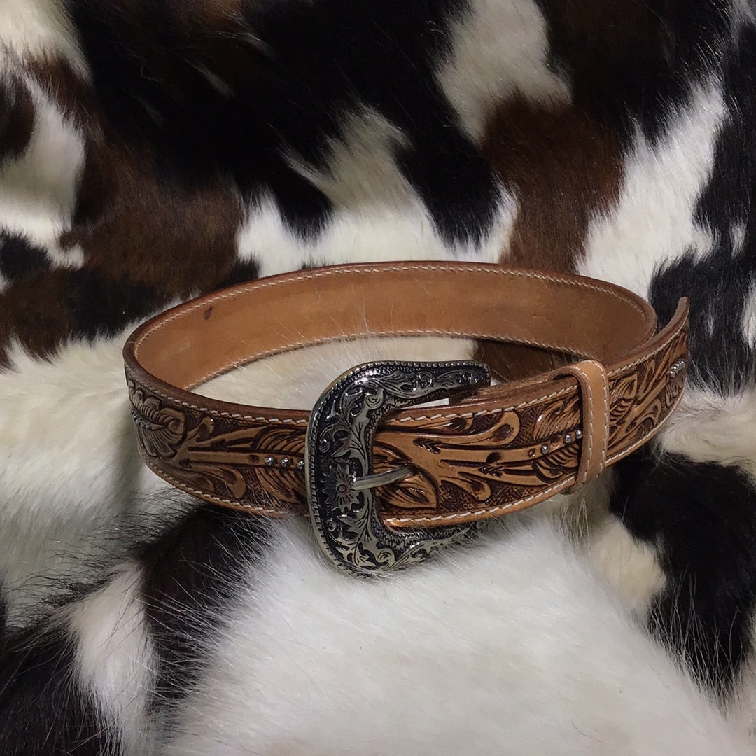 Men's Leaf  Pattern Belt W/Dots