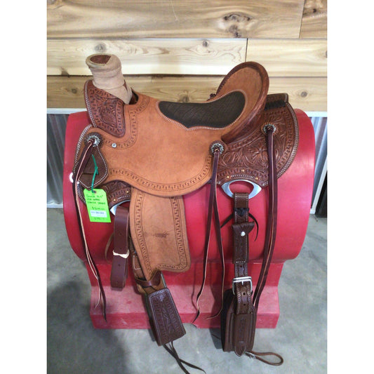 Irvine's 16.5" USA Wade ranch Saddle