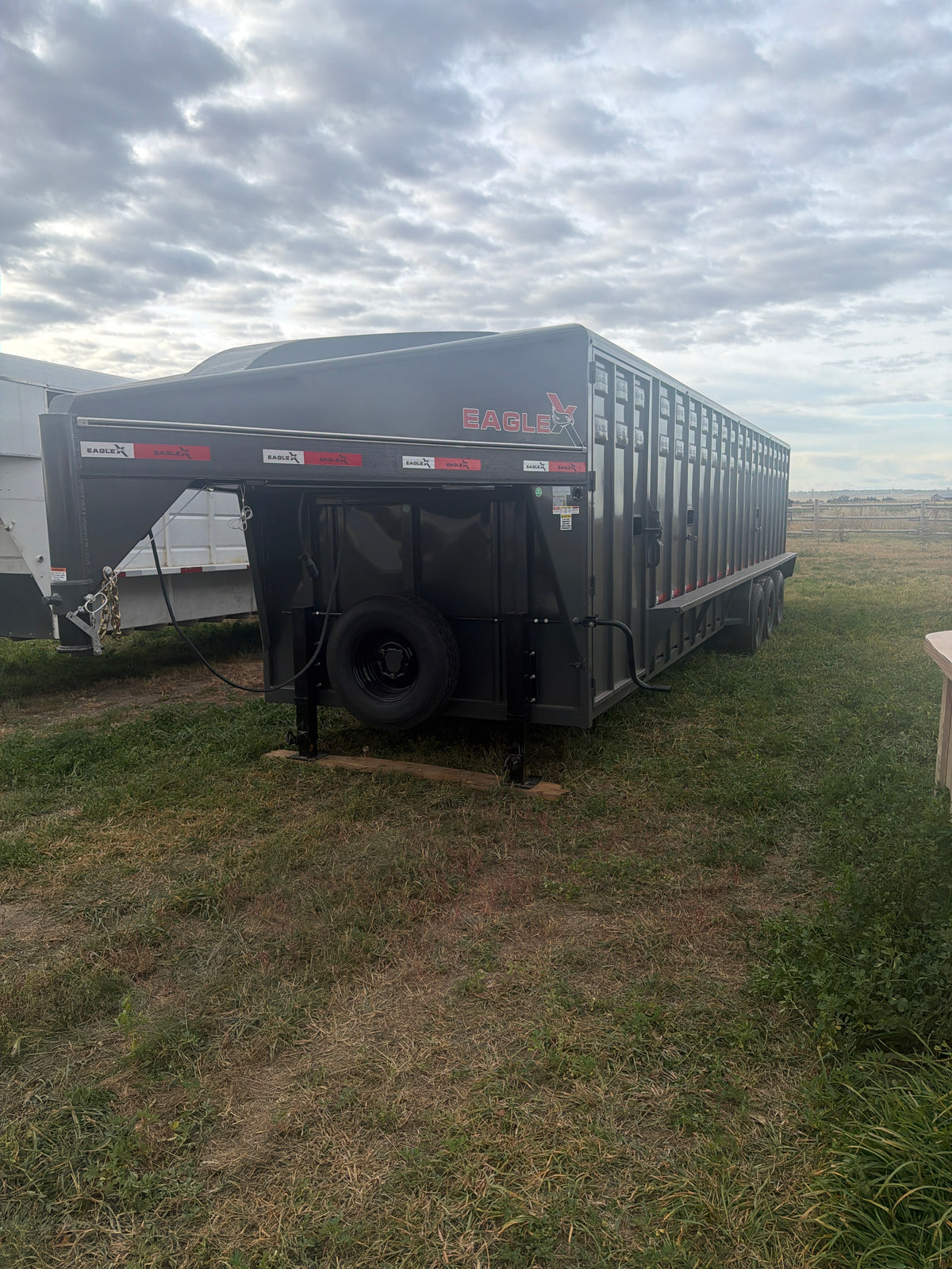 2027 Eagle X 32' Steel Livestock Trailer