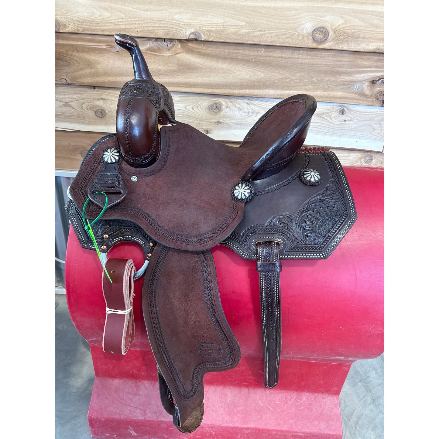 Irvine Elite 13.5" Barrel Saddle
