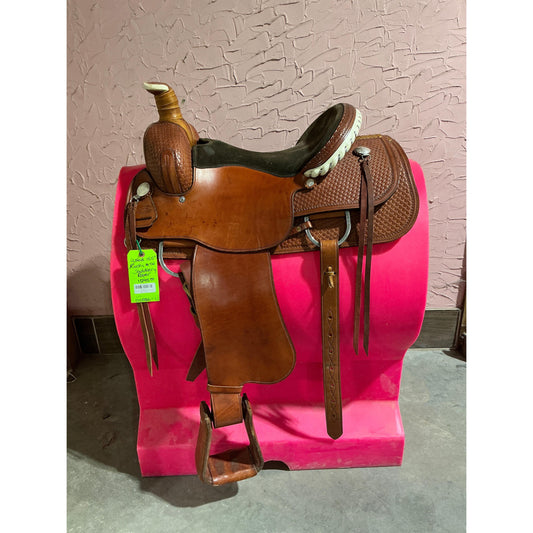 Used 15.5" Rocky Mountain Saddlery Roper