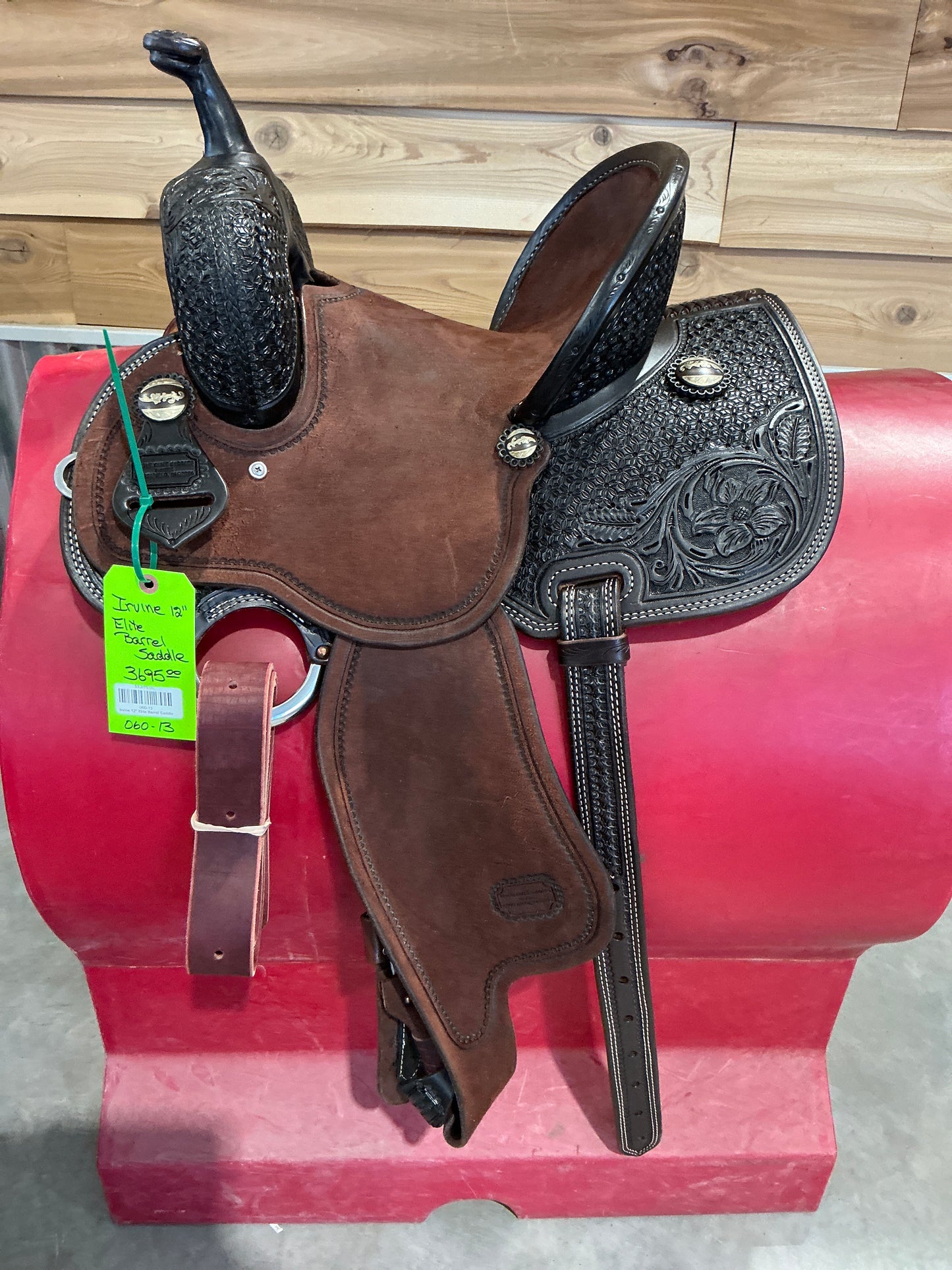 Irvine 12" Elite Barrel Saddle