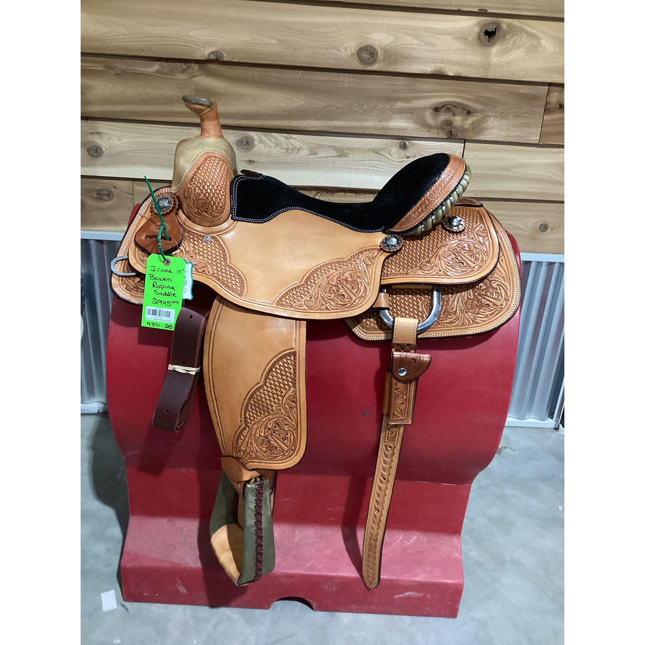 Irvine 17" Bowen Roping Saddle