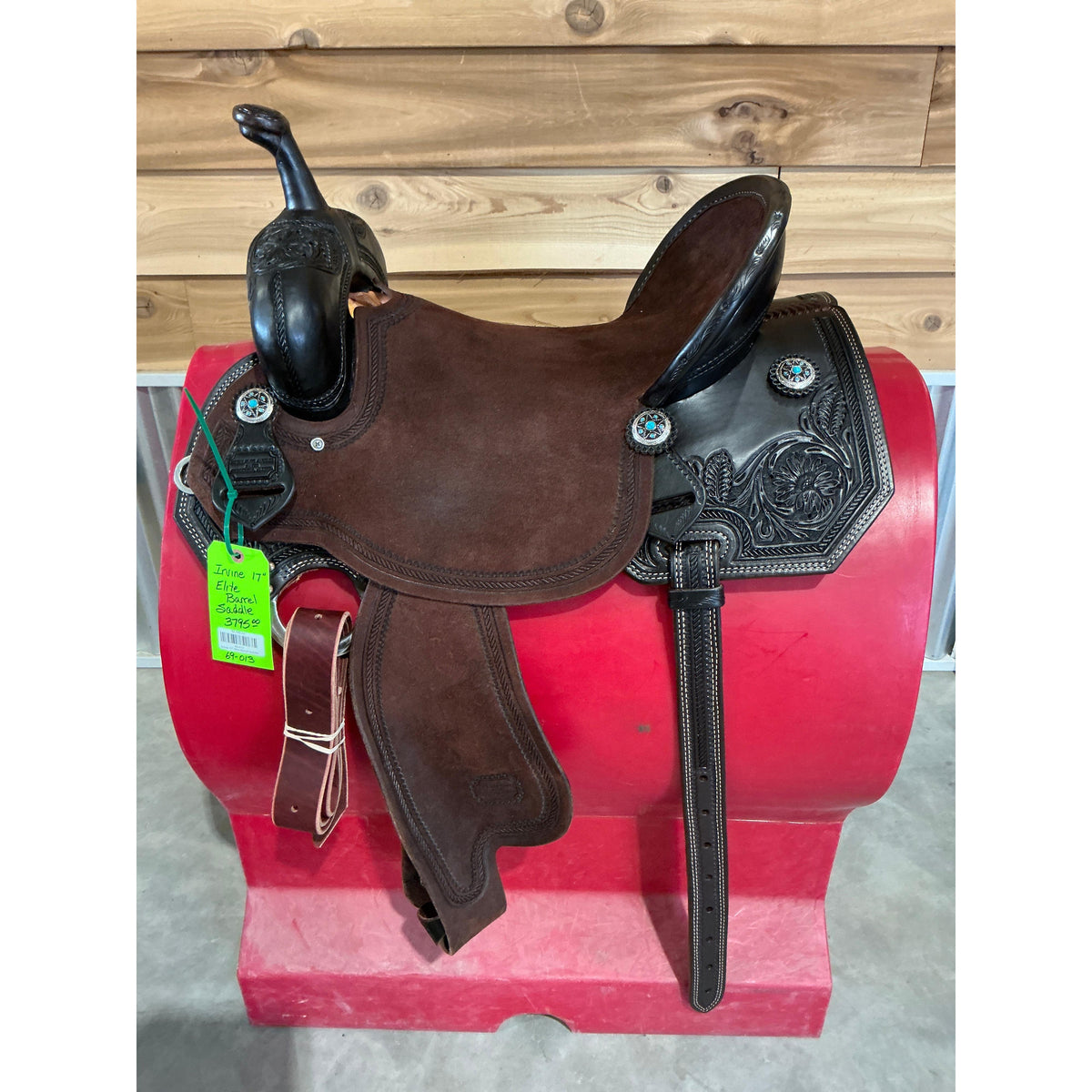 Irvine 17" Elite Barrel Saddle