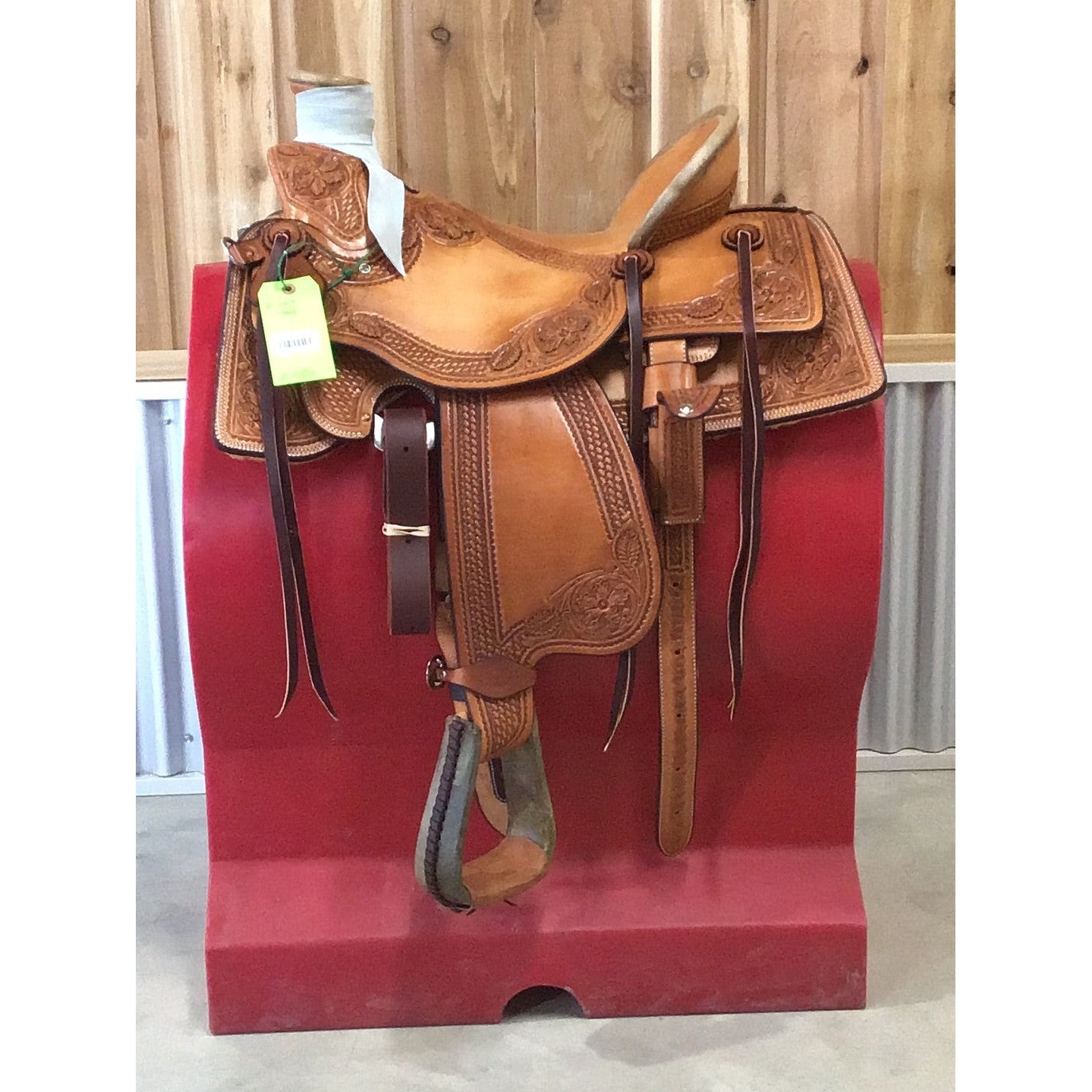 Irvine 16"  Wade Saddle