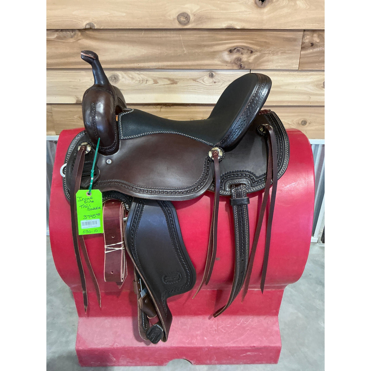 Irvine Elite 17" Trail Saddle - Irvine Tack & Western Wear