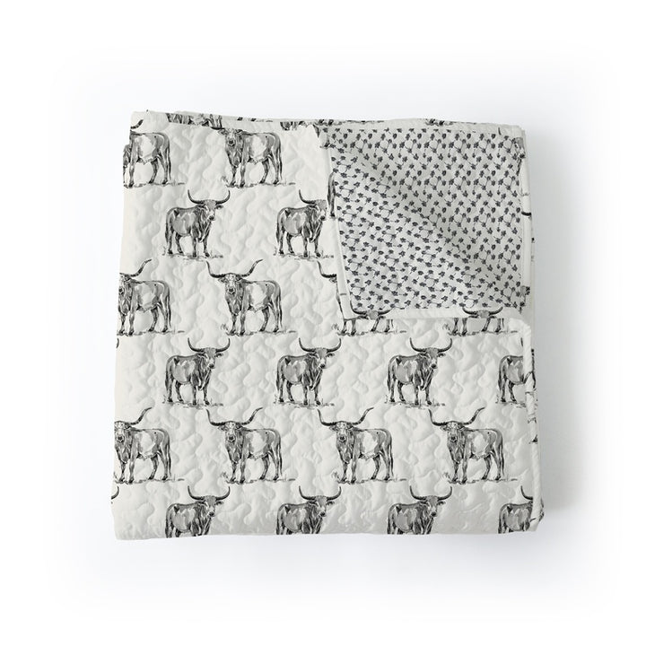 Ida Mae Home Longhorn Icon Linen Black Quilt - Multiple Sizes