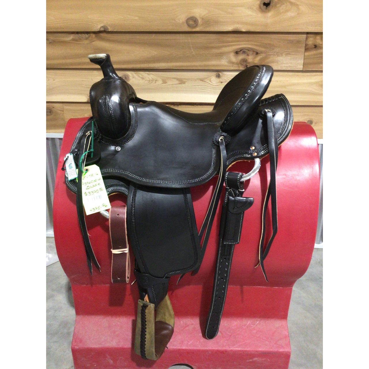 Irvine 16" Association Saddle