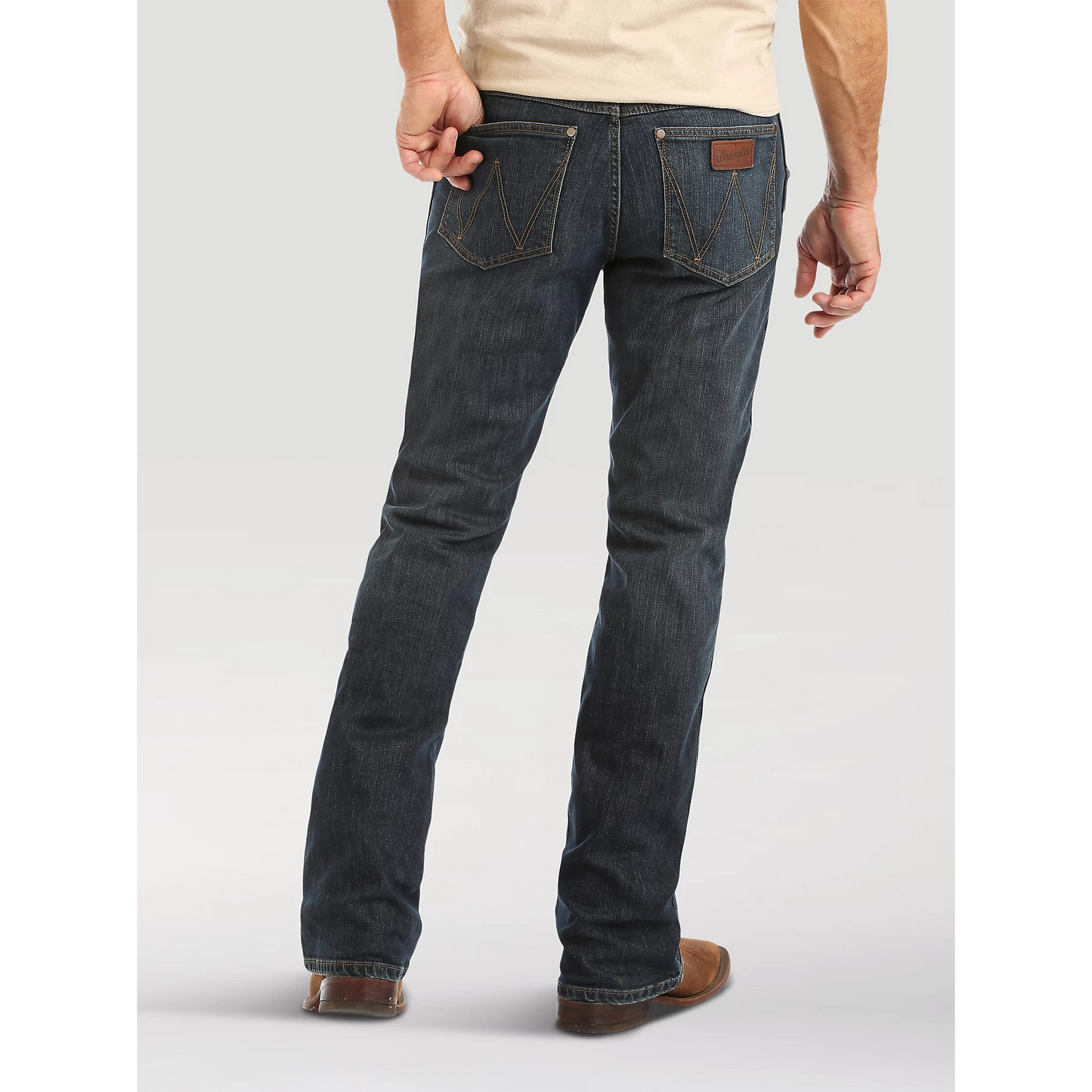 Wrangler Men's Relaxed Fit Boot Cut Jean