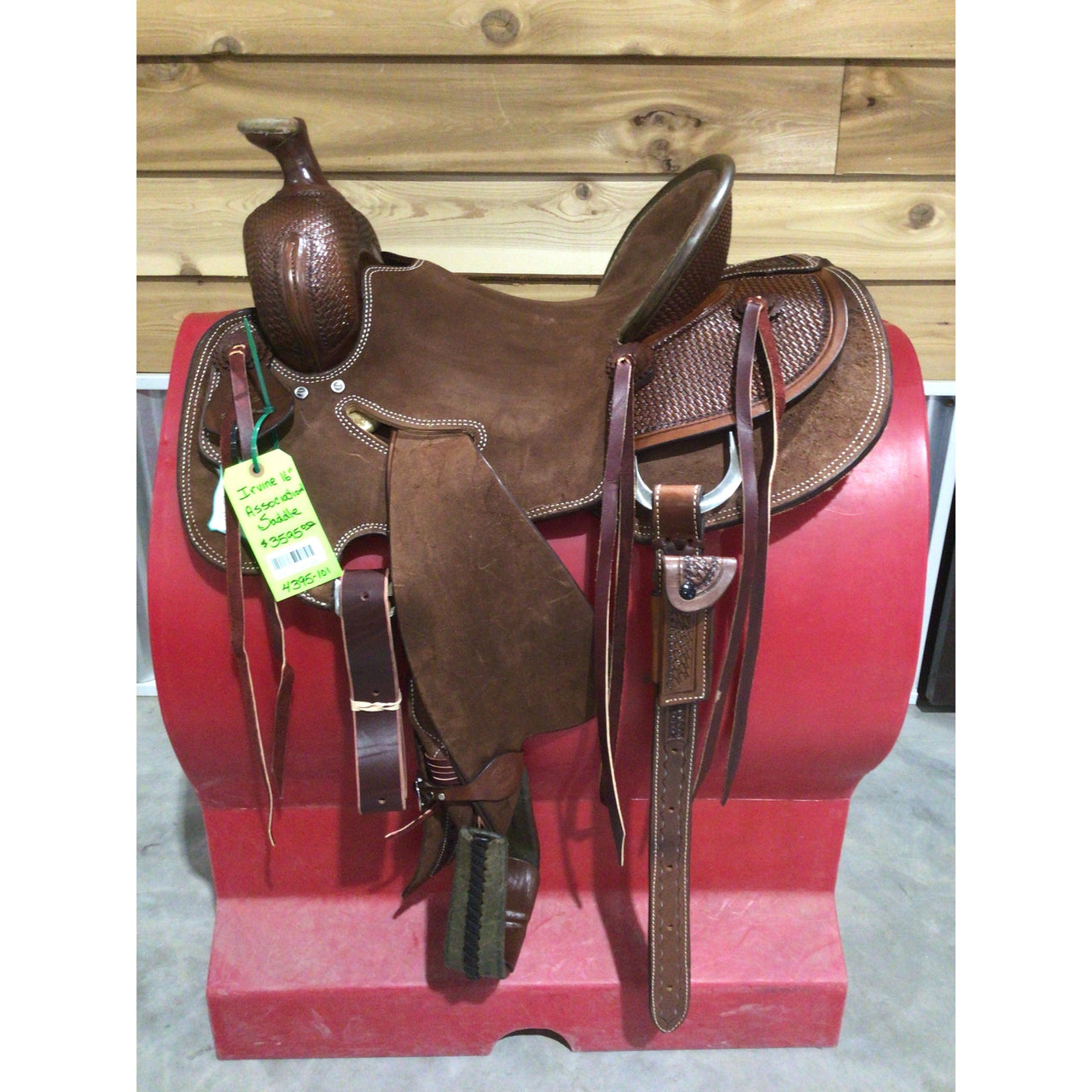 Irvine 16" Association Saddle