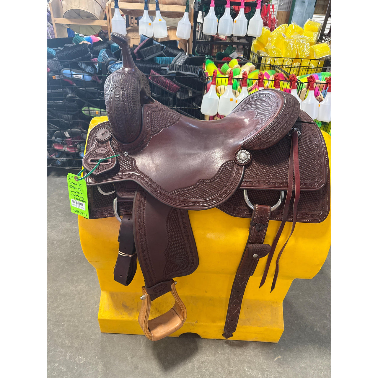 Used 17" Irvine Custom Cutting Saddle