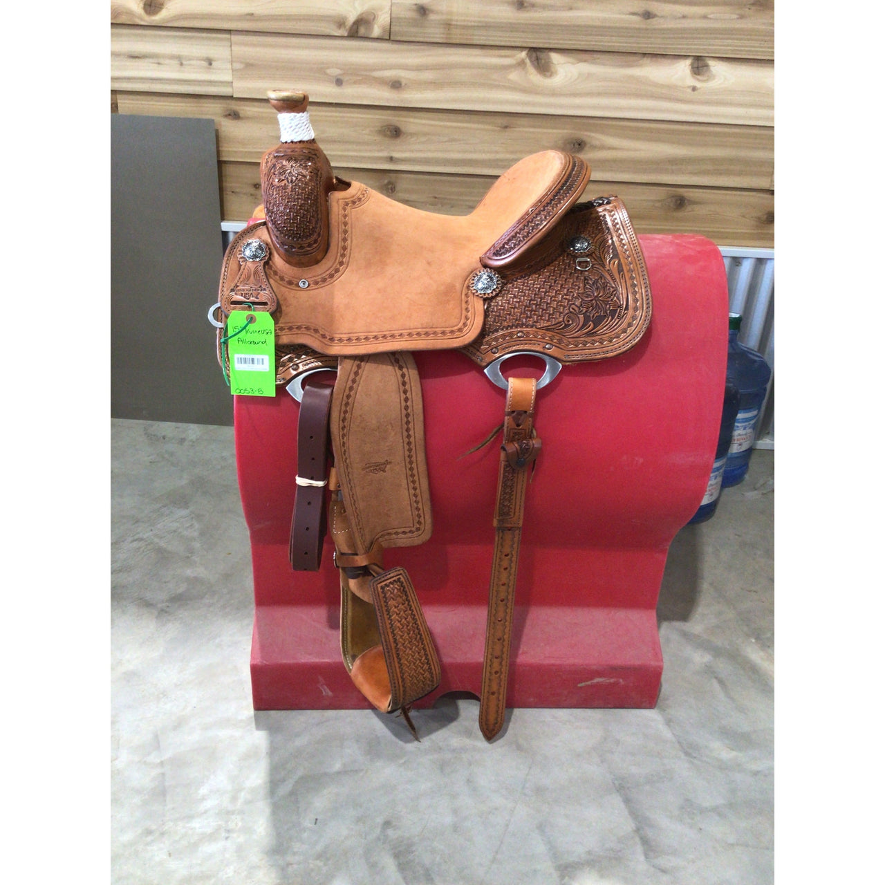 Irvine's USA 15" All Around Saddle