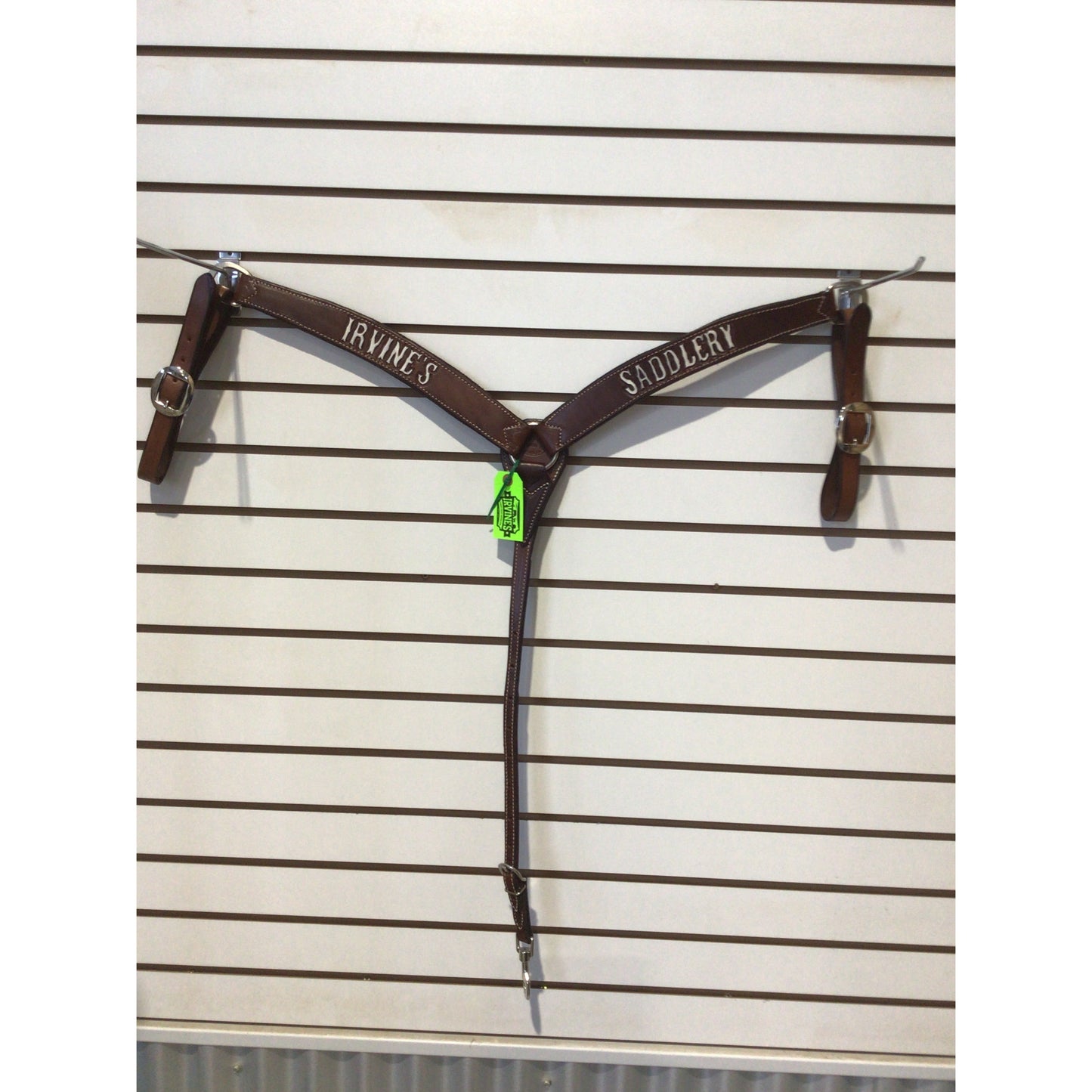 Irvine 2"Barrel Breast Collar w/Irvine Label