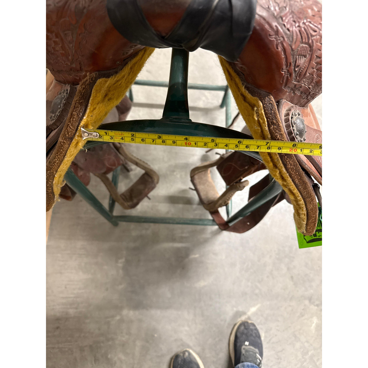 Used 15.5" HR Roping Saddle