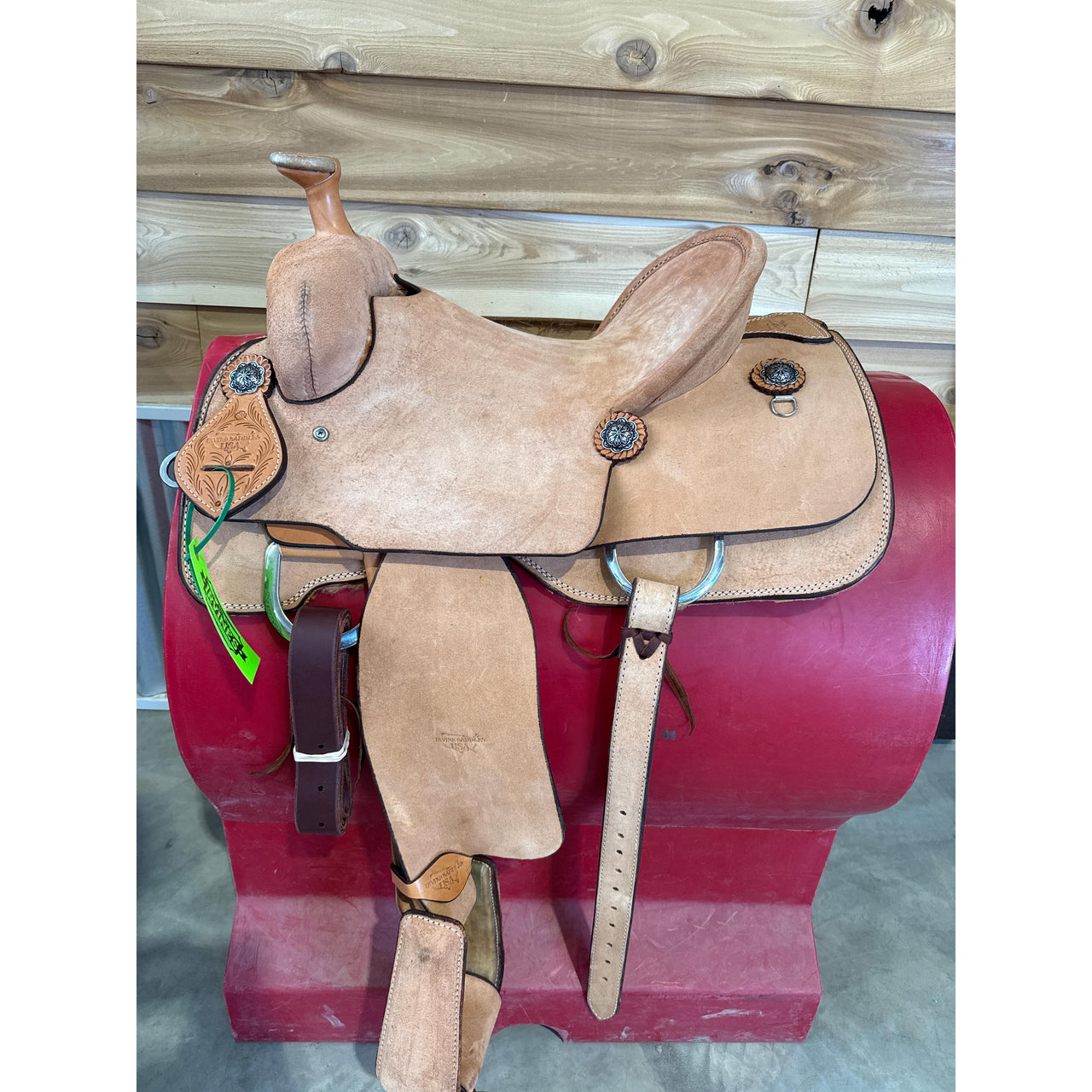 Irvine's USA 15.5"Roping Saddle