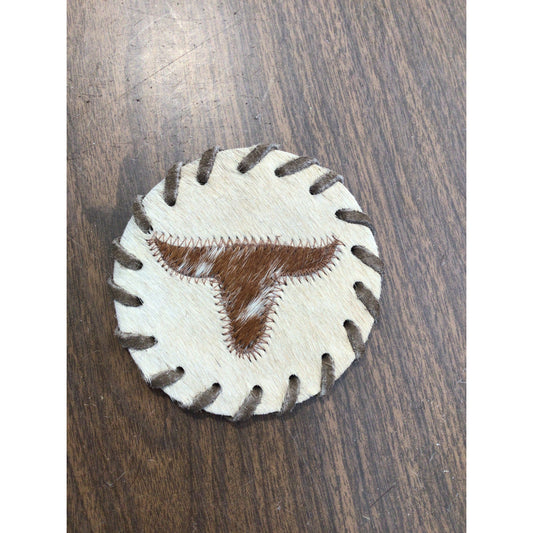 D2W Trading Longhorn Coaster with Laced Border