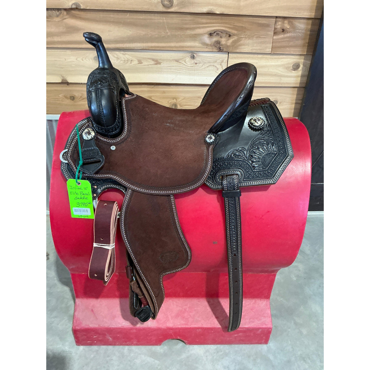Irvine 16" Elite Barrel Saddle