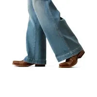 Ariat Women’s Ultra High Rise Luana Wide Leg Jeans – Oklahoma