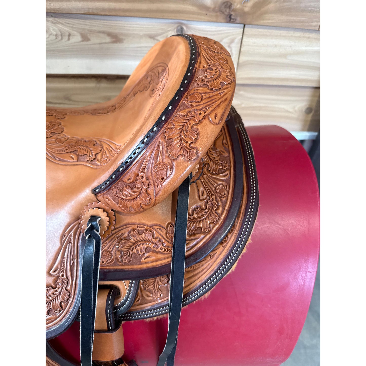 Irvine 16" Wade Saddle