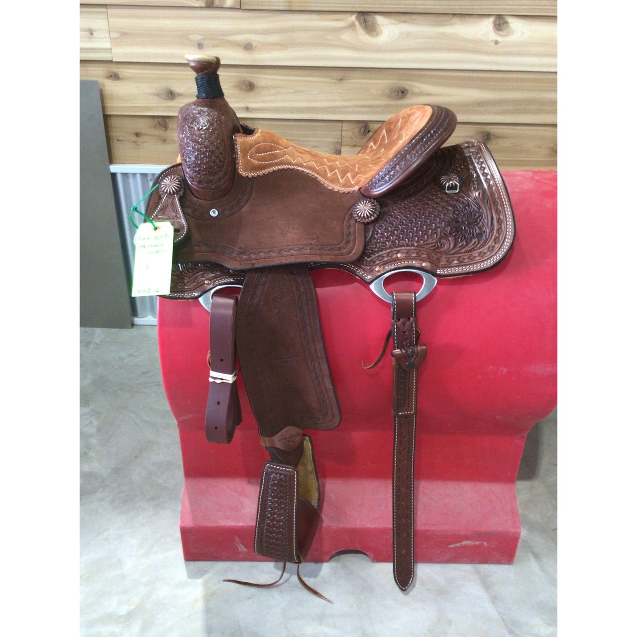 Irvine's USA 15"  All Around Saddle