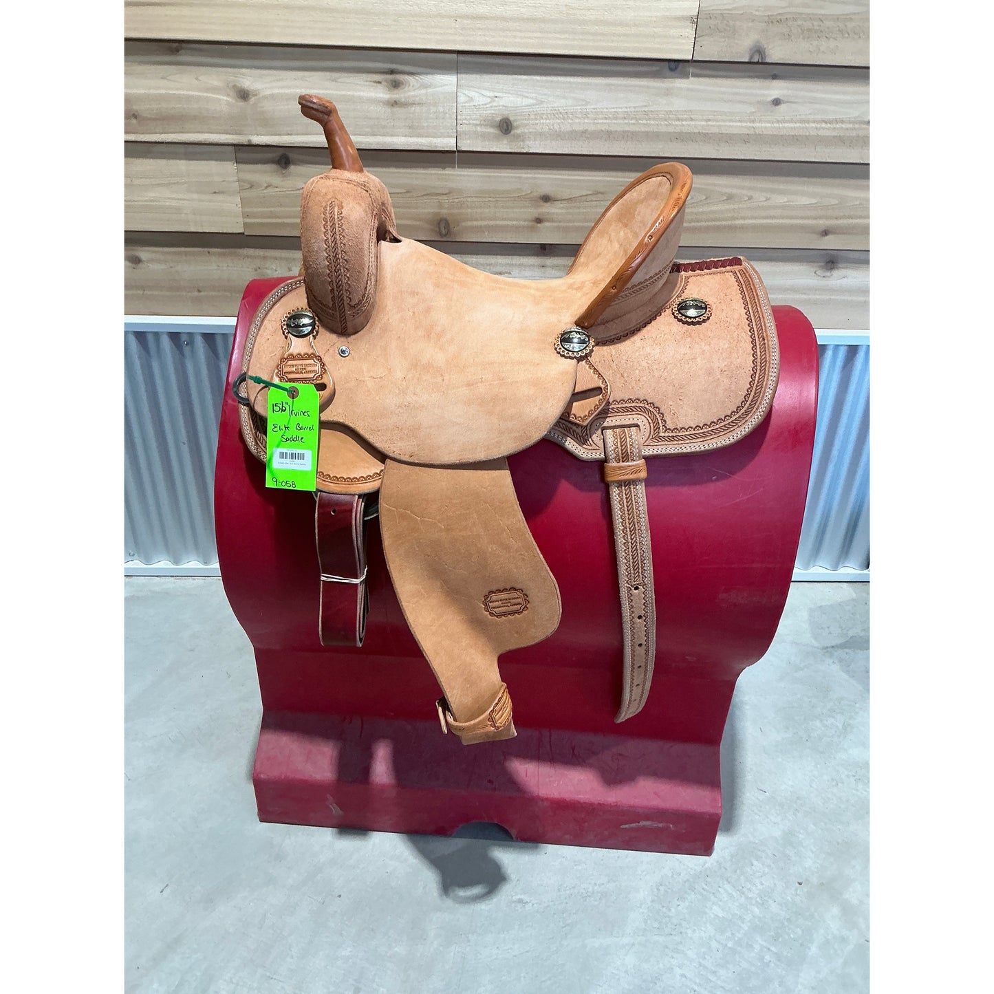 Irvine Elite 15.5” Barrel Saddle