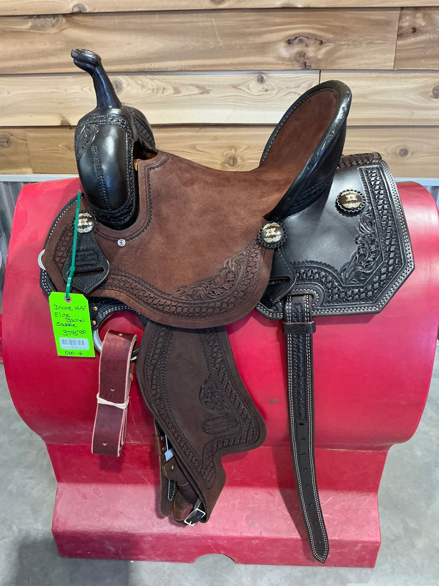 Irvine 14.5" Elite Barrel Saddle