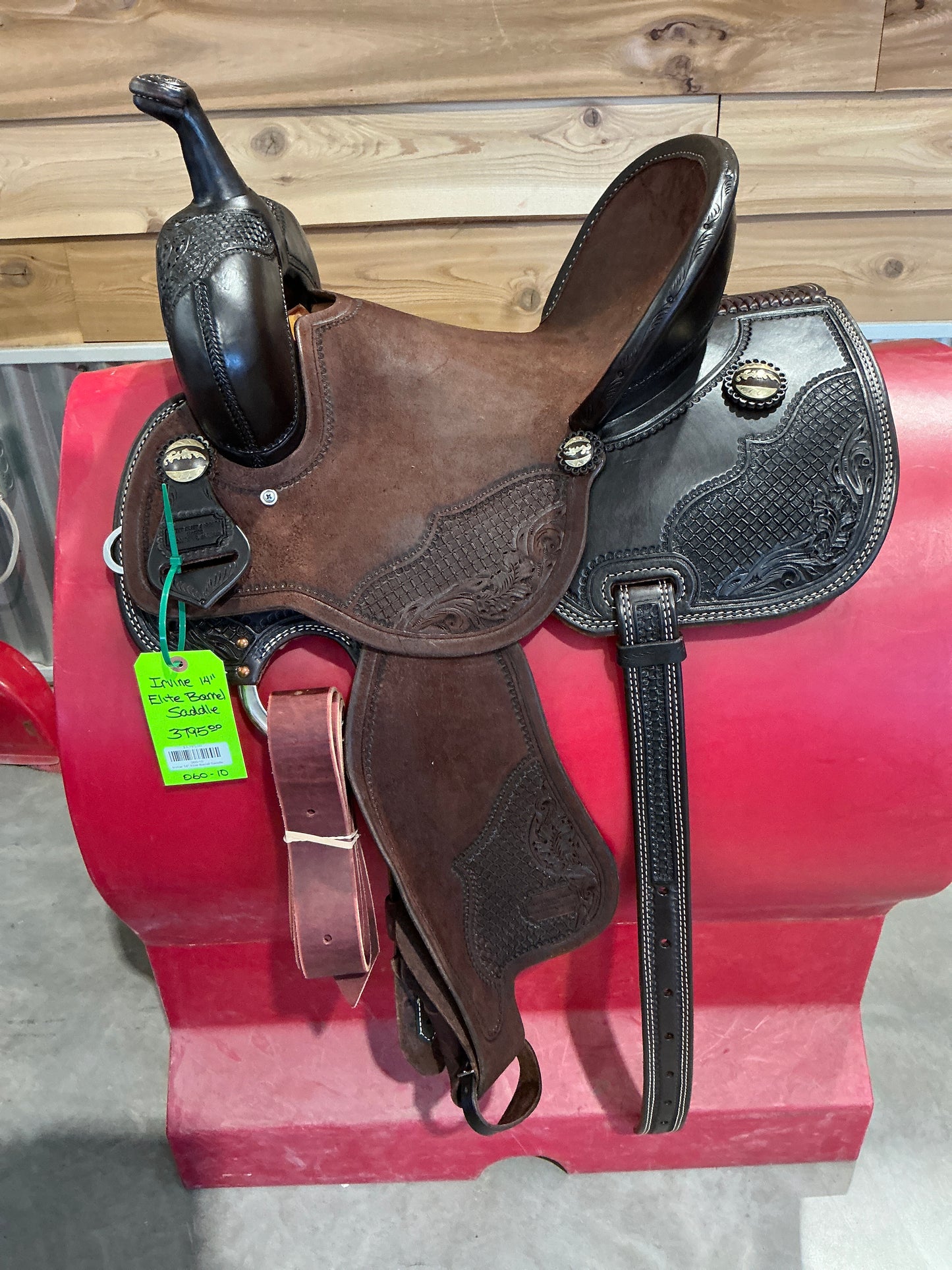 Irvine 14" Elite Barrel Saddle