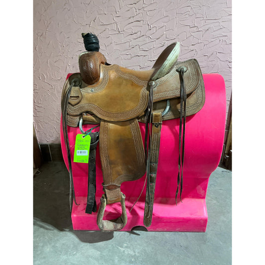Used 15.5" Peddlers Rope Saddle