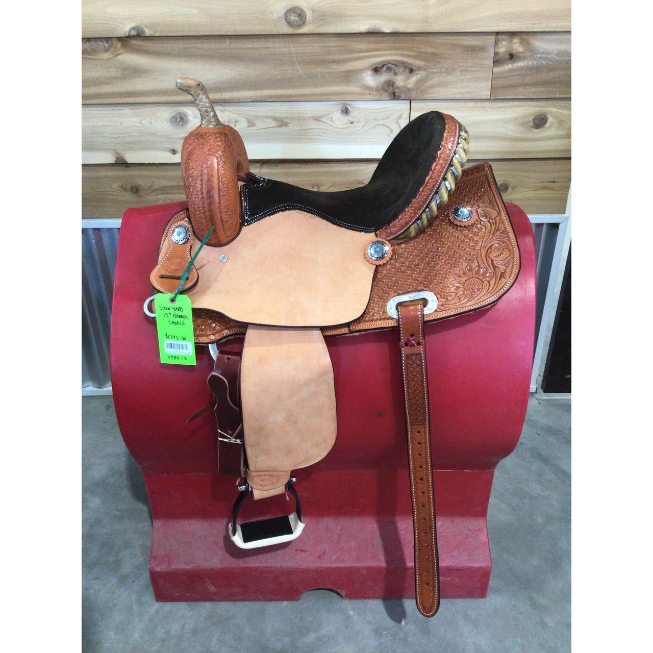 Stock Yard Barrel 15" Barrel Saddle