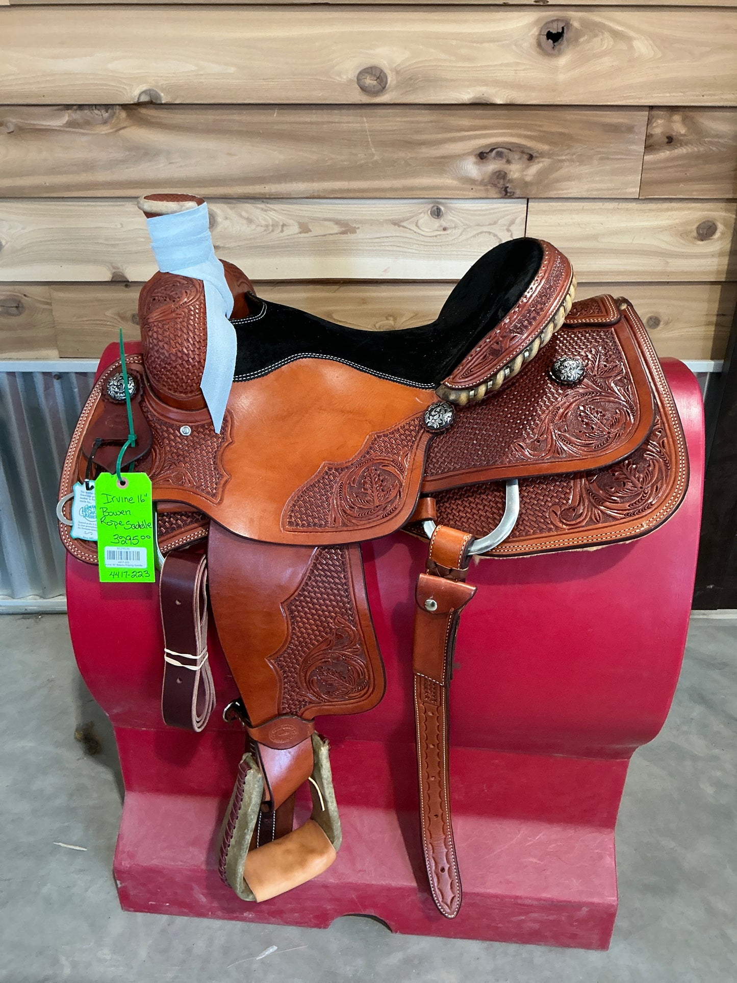 Irvine 16" Bowen Roping Saddle