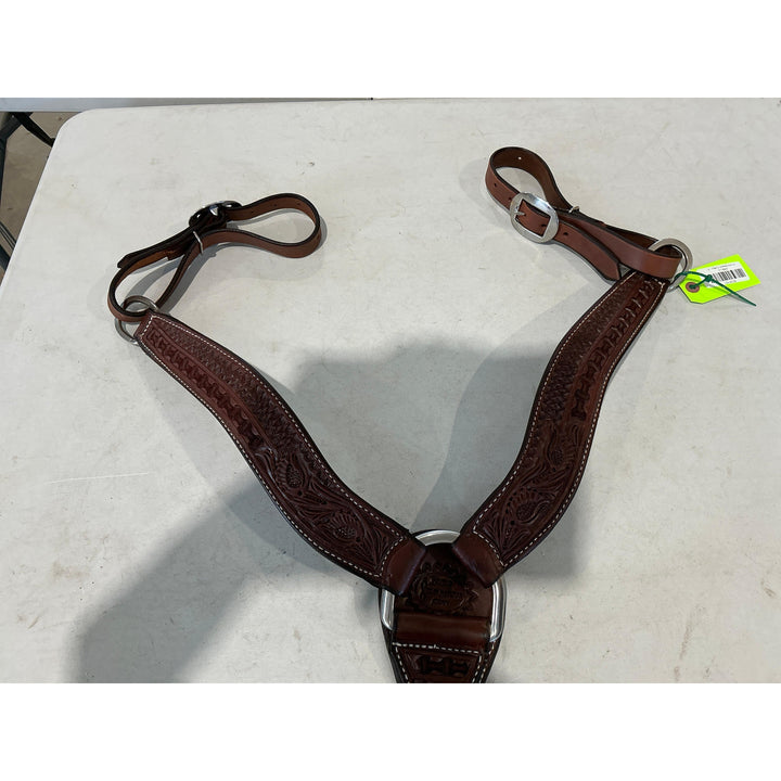 Irvine Breast Collar