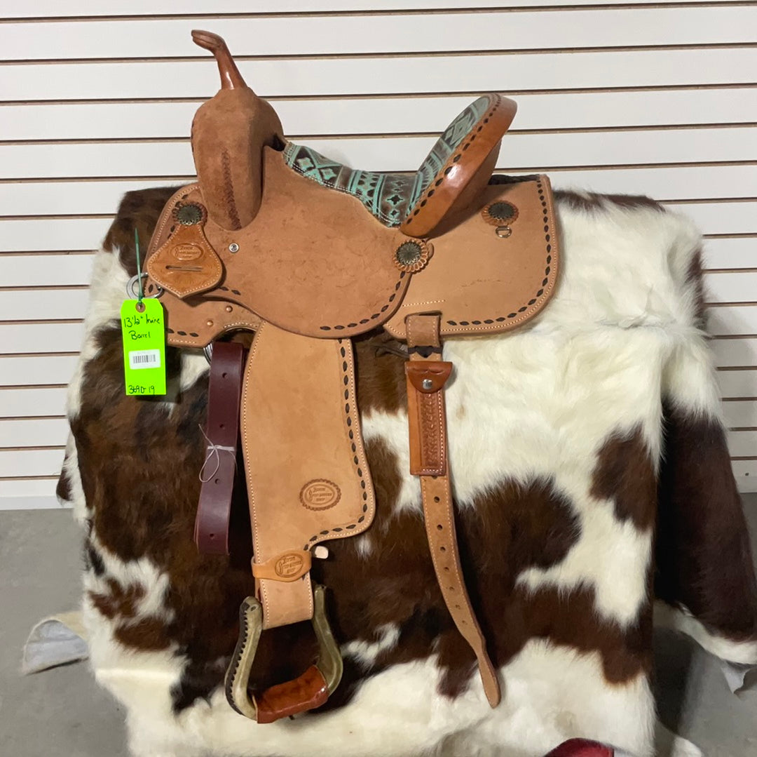 Irvine 13.5" Barrel Saddle