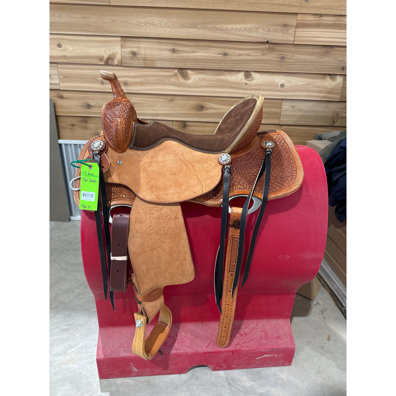 Irvine's 17" Trail Saddle