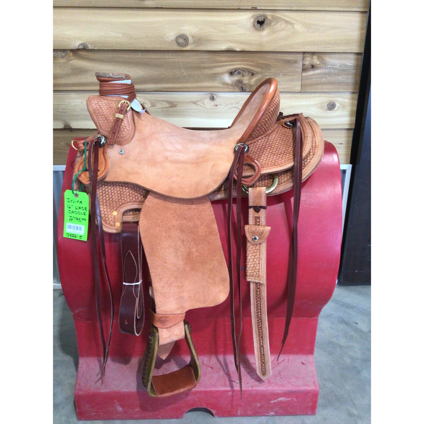 Irvine's 16" Wade Saddle