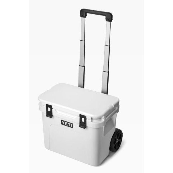 Yeti Roadie 32 Wheeled Hard Cooler - White