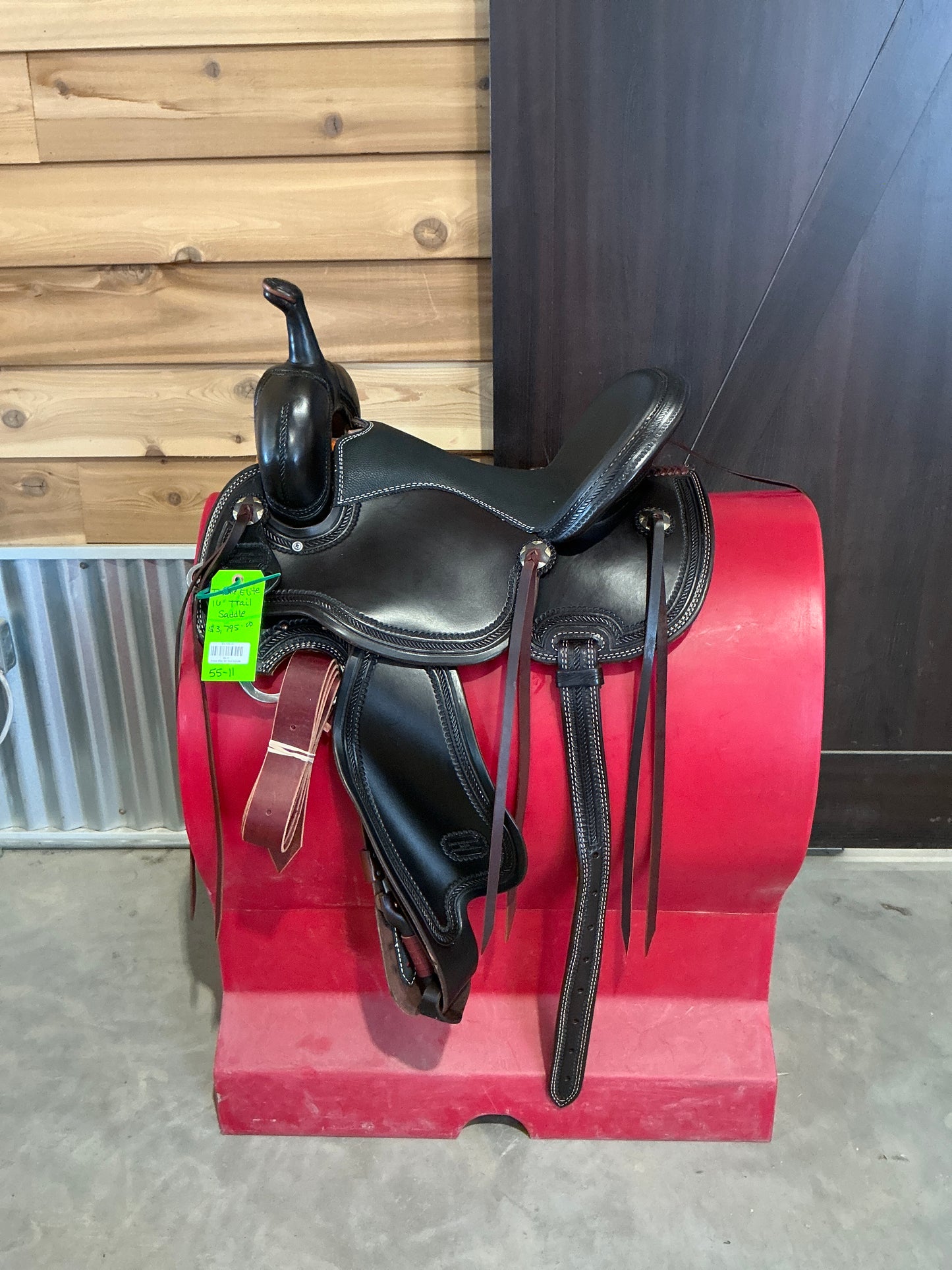 Irvine Elite 16" Trail Saddle