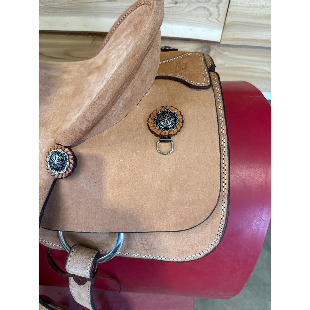 Irvine's USA 15.5"Roping Saddle