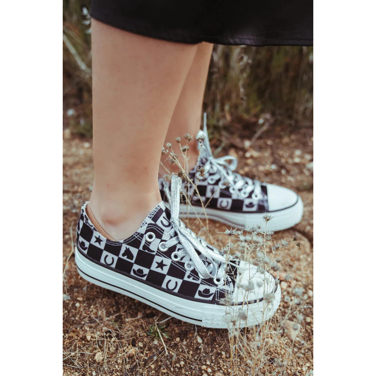 2 Fly Women's Bronc Stompers - Black/White