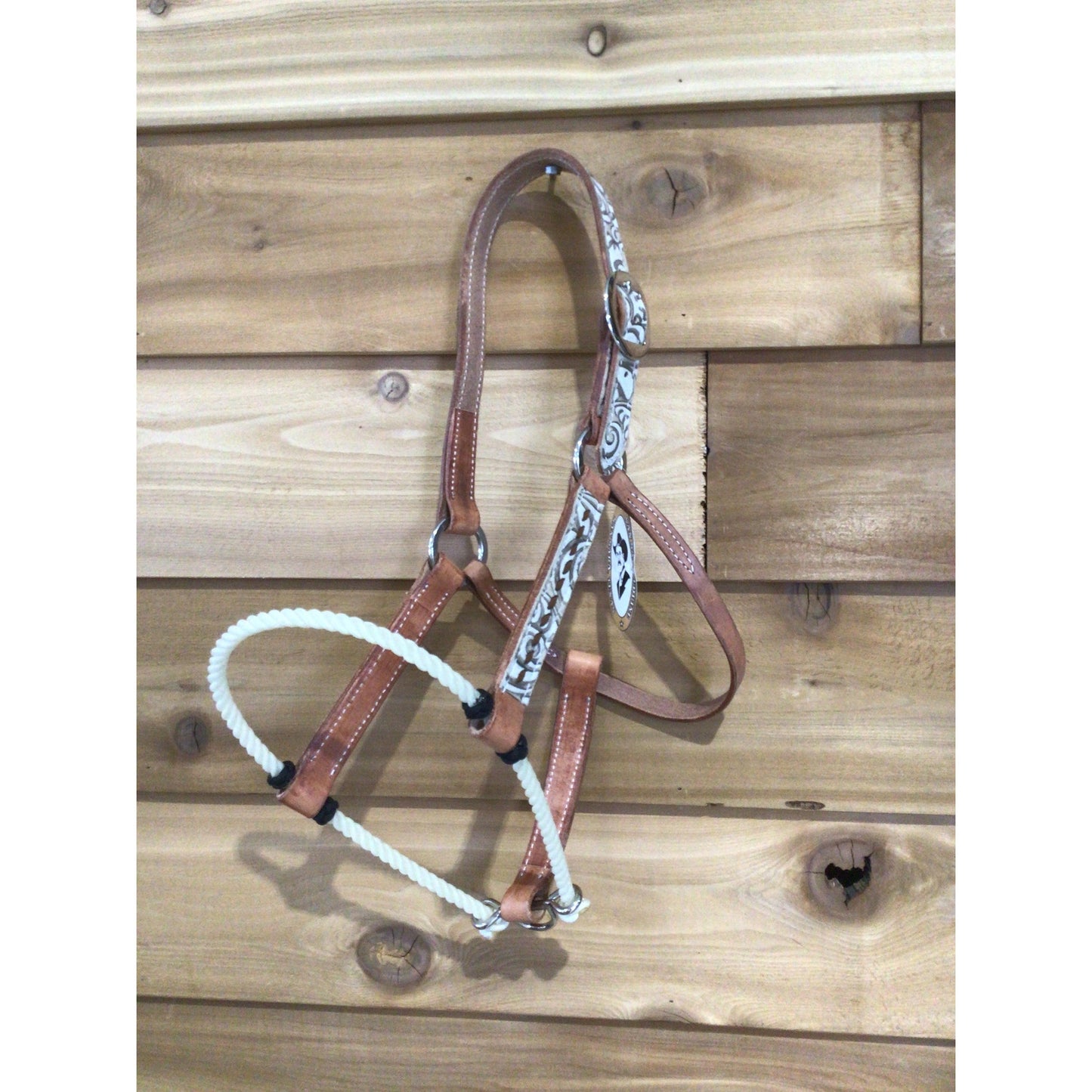 San Saba 1" Harness Leather Halter w/ Rope Nose -Floral & Buckstitch
