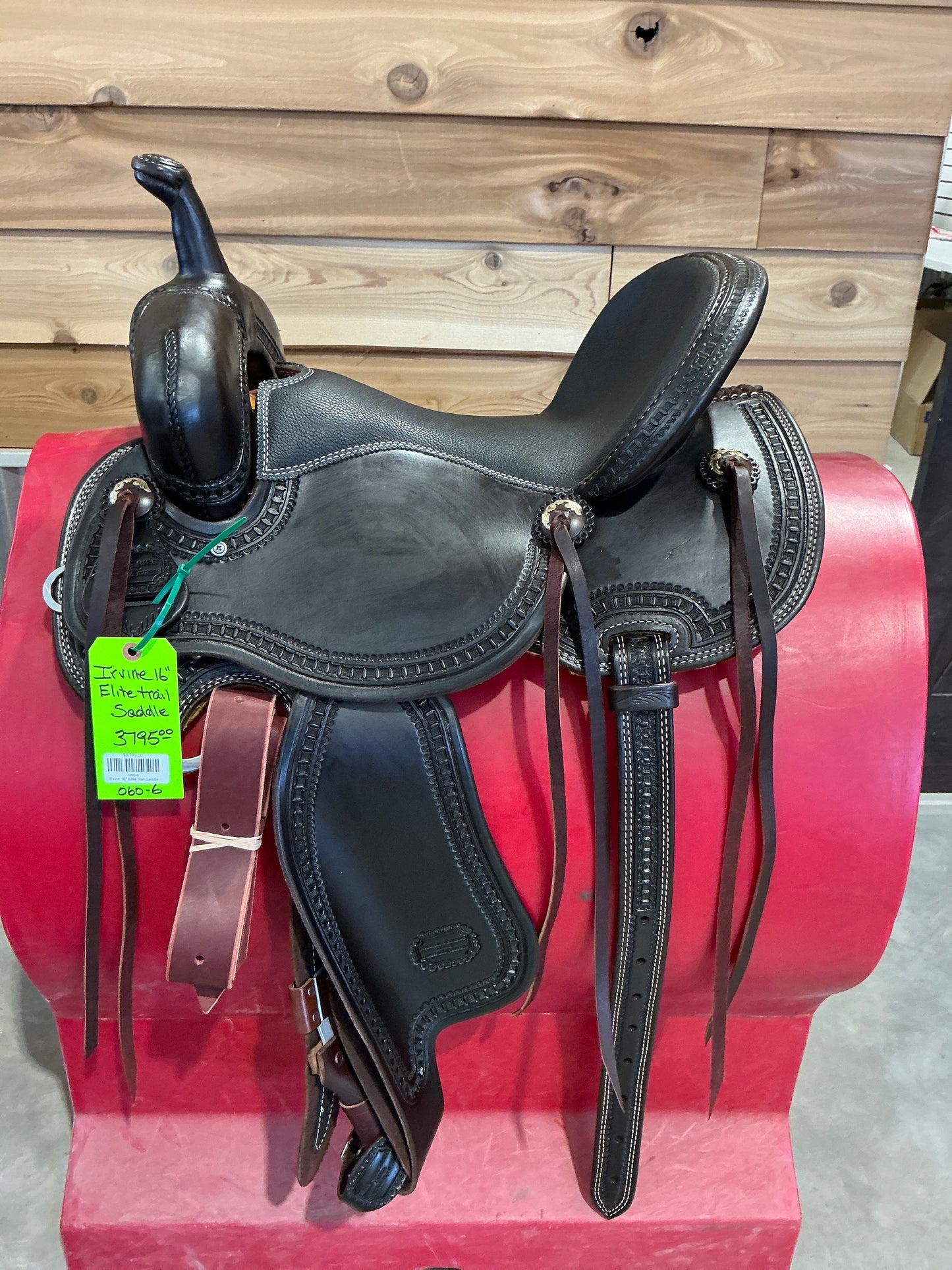 Irvine 16" Elite Trail Saddle