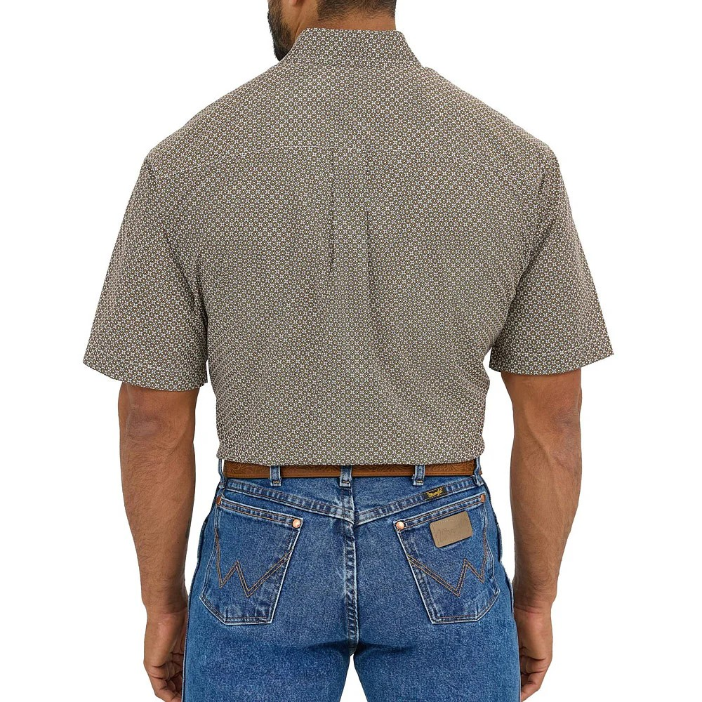 Wrangler Men's Short Sleeve Relaxed  Fit Shirt - Brown