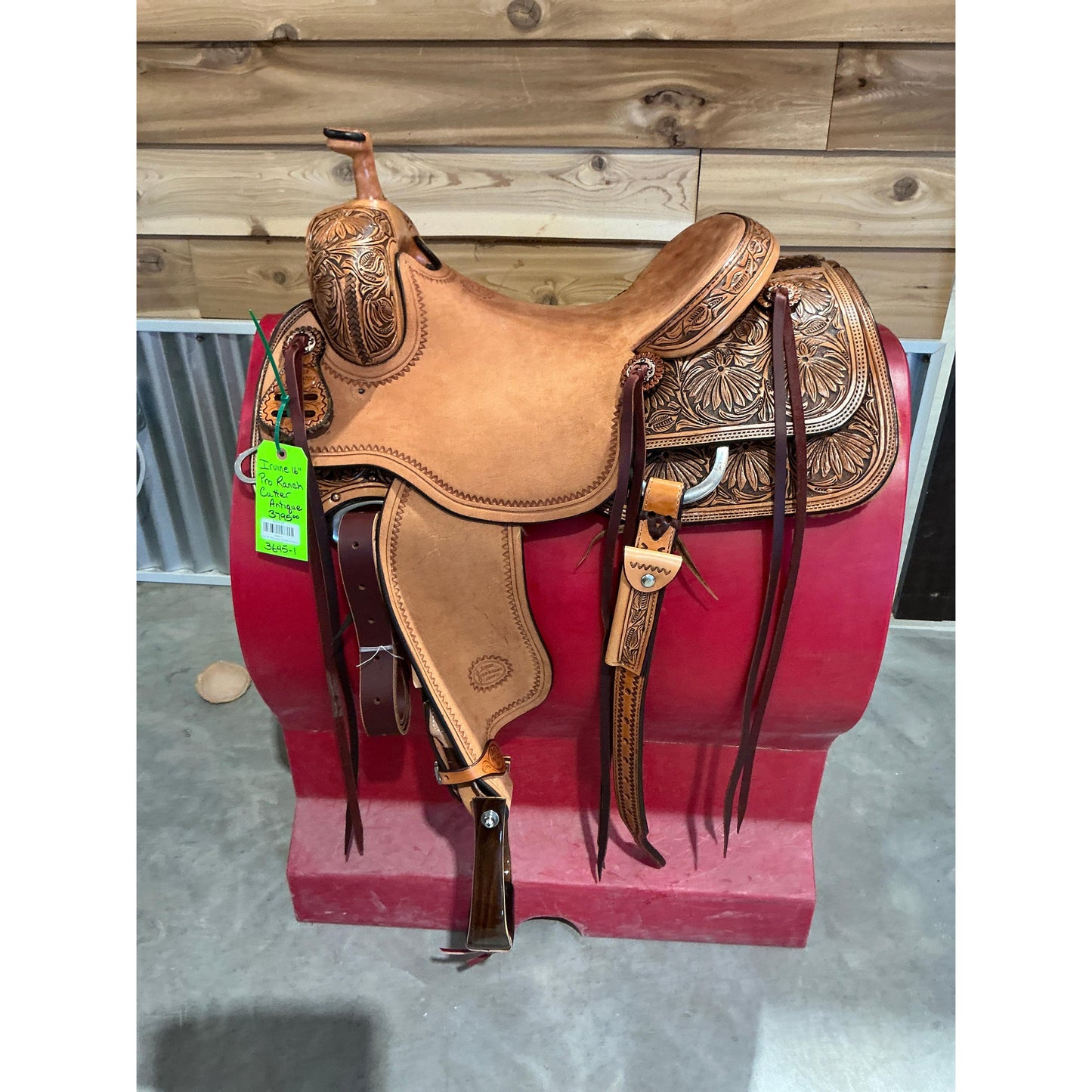 Irvine 16" Pro ranch Cutter-Antique - Irvine Tack & Western Wear