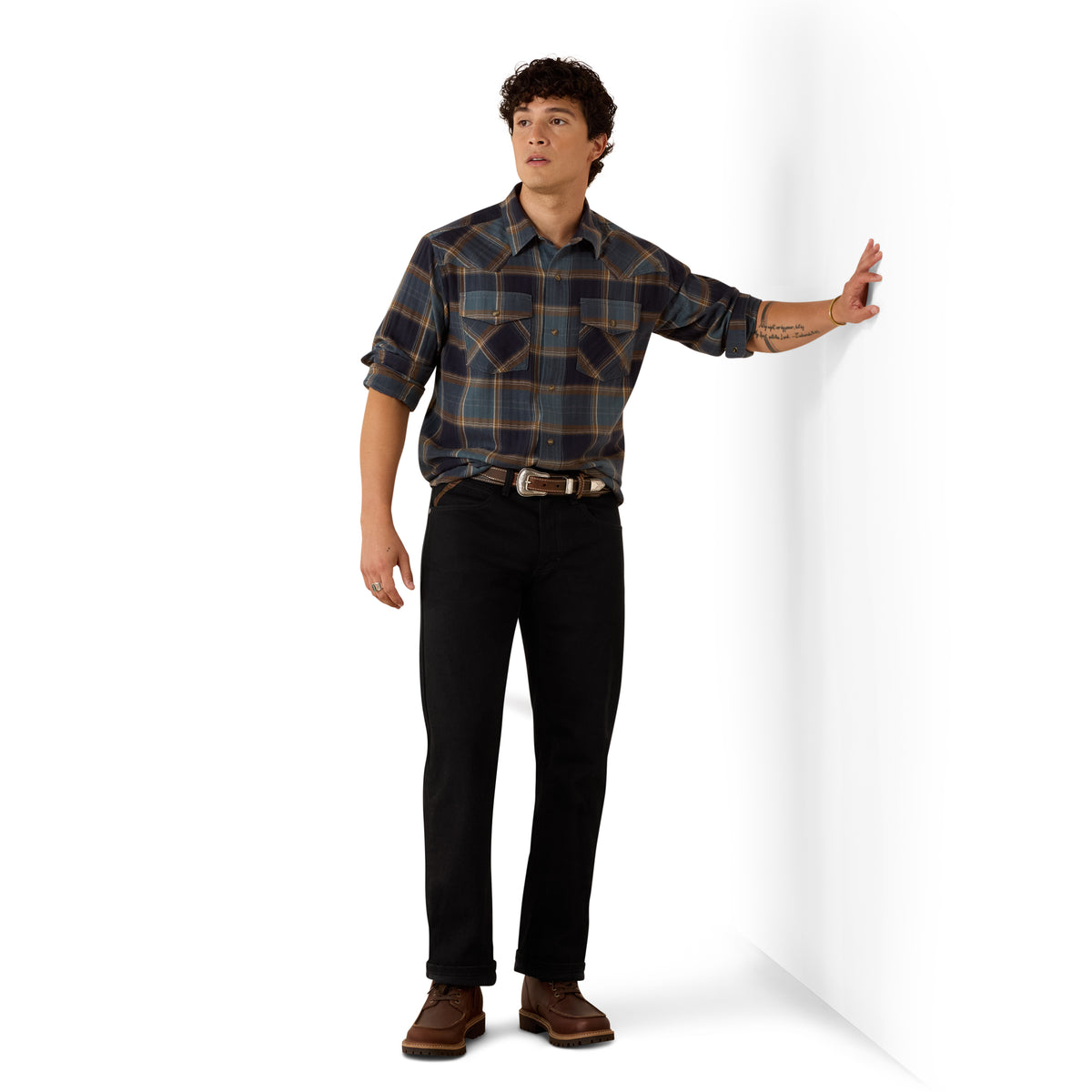 Ariat Men's Retro Harbert Fitted Snap Shirt - Inkwell Plaid