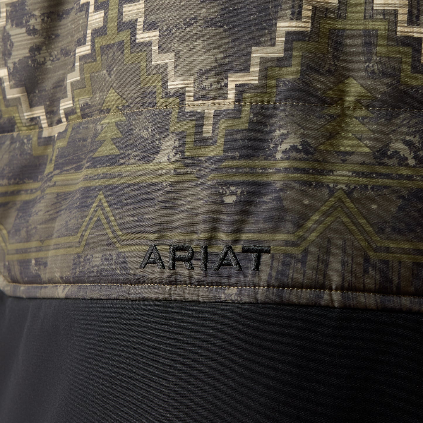 Ariat Women's Titan Insulated Jacket - Stonewall Print