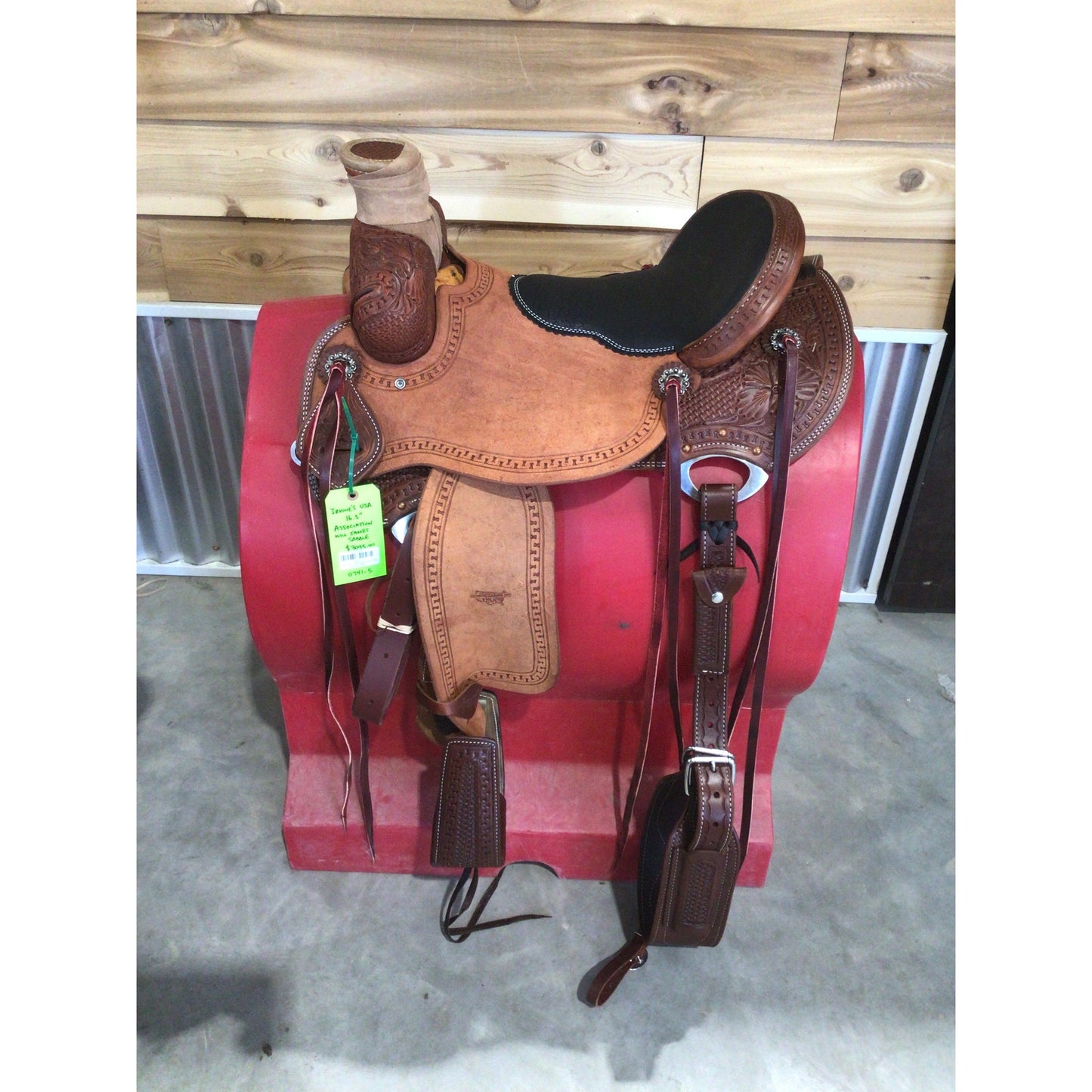 Irvine's 16.5" USA Association Will James Saddle