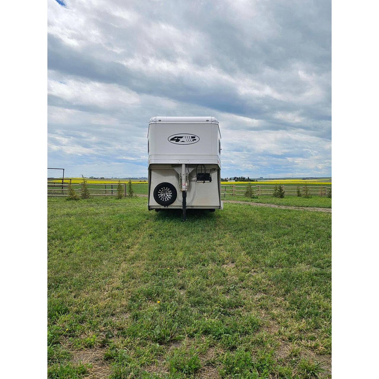 2026 4-Star 3-Horse 20' Slant Load Gooseneck