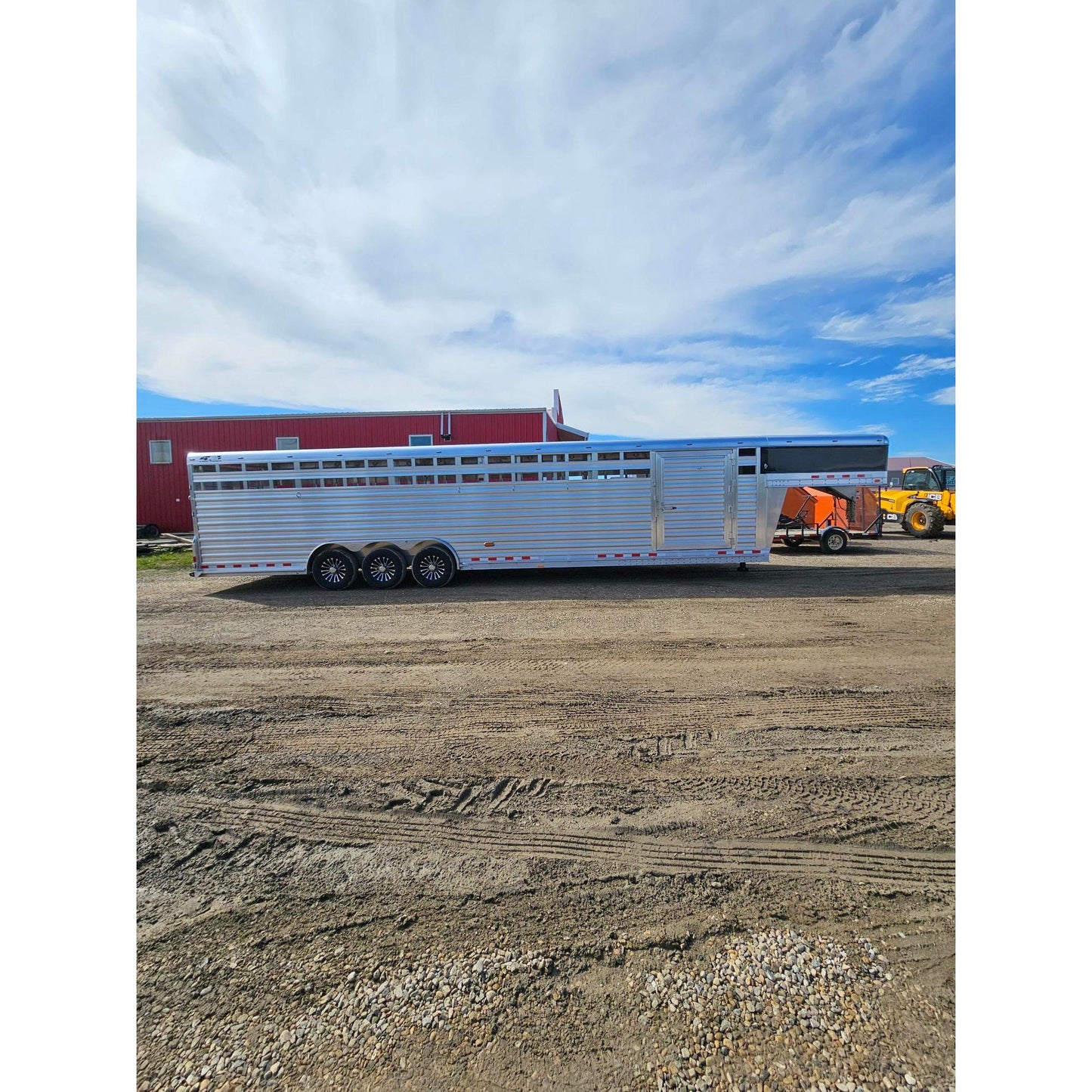 2026 4-Star 34' Stock Trailer