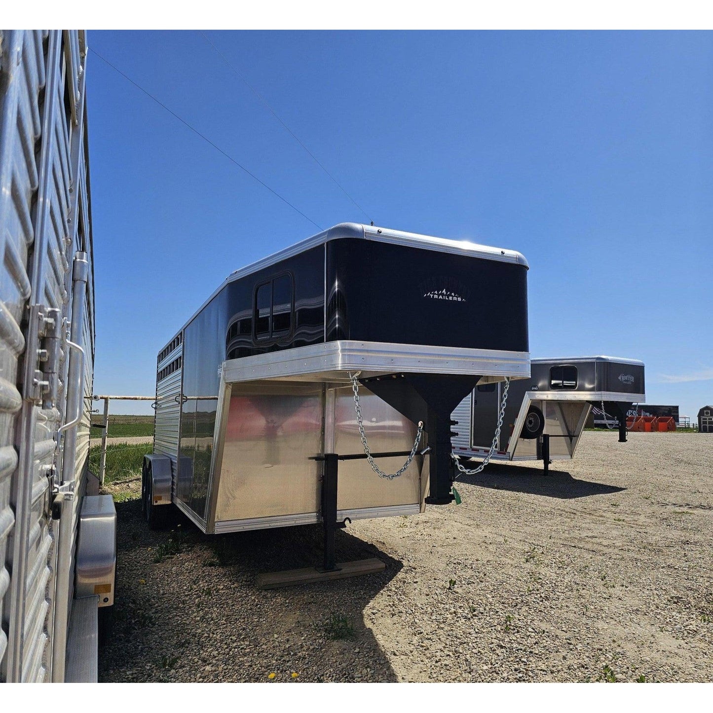 2025 High Country 3-Horse Gooseneck - Irvine Tack & Western Wear