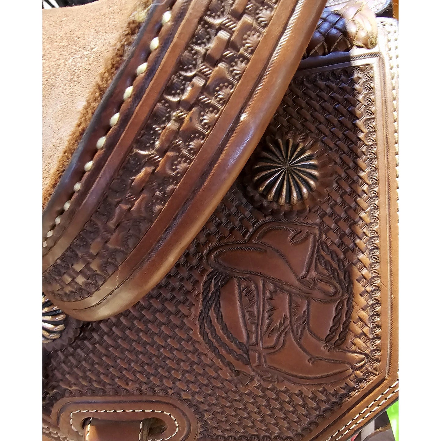 Irvine USA 15.5" Barrel Saddle