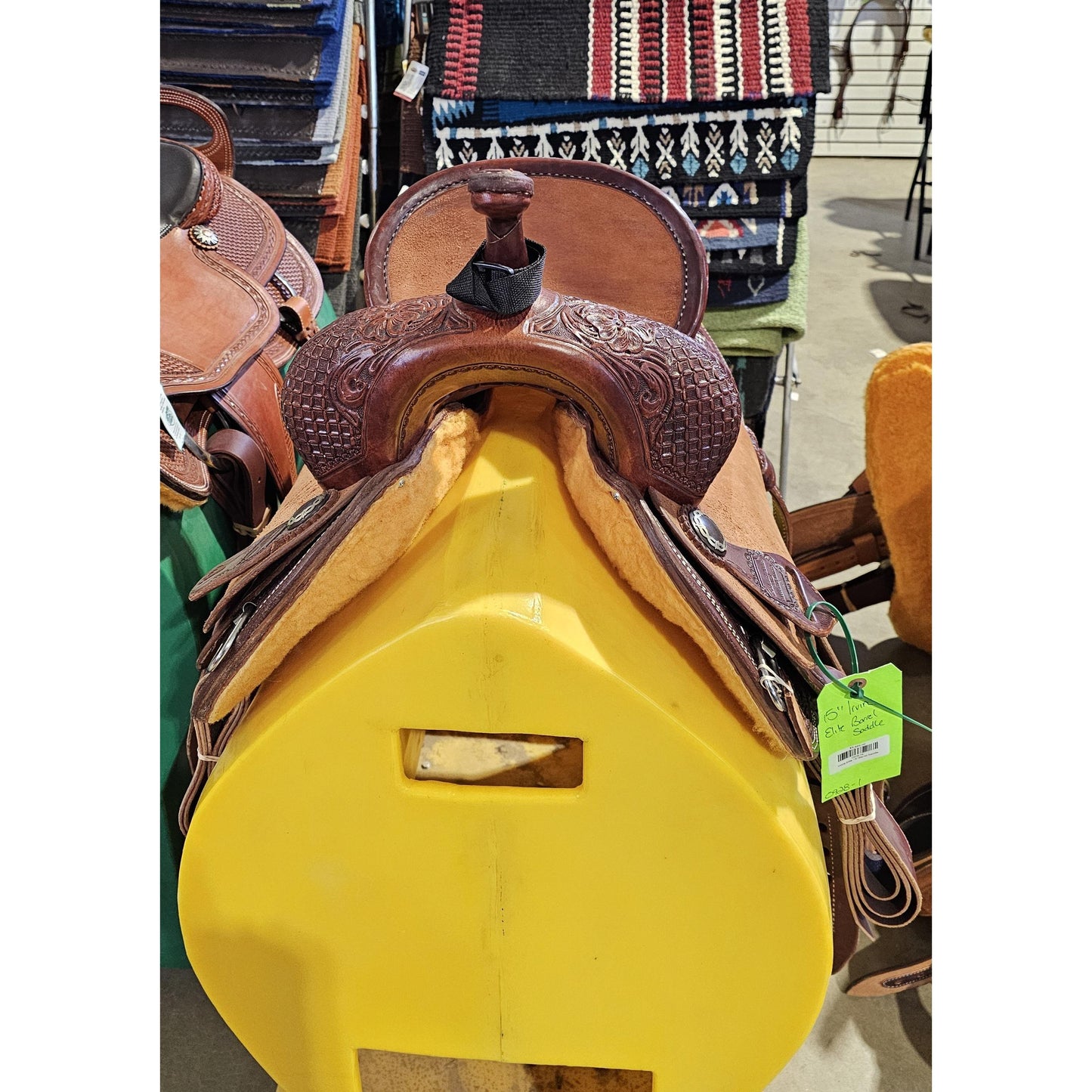 Irvine Elite 15" Barrel Saddle